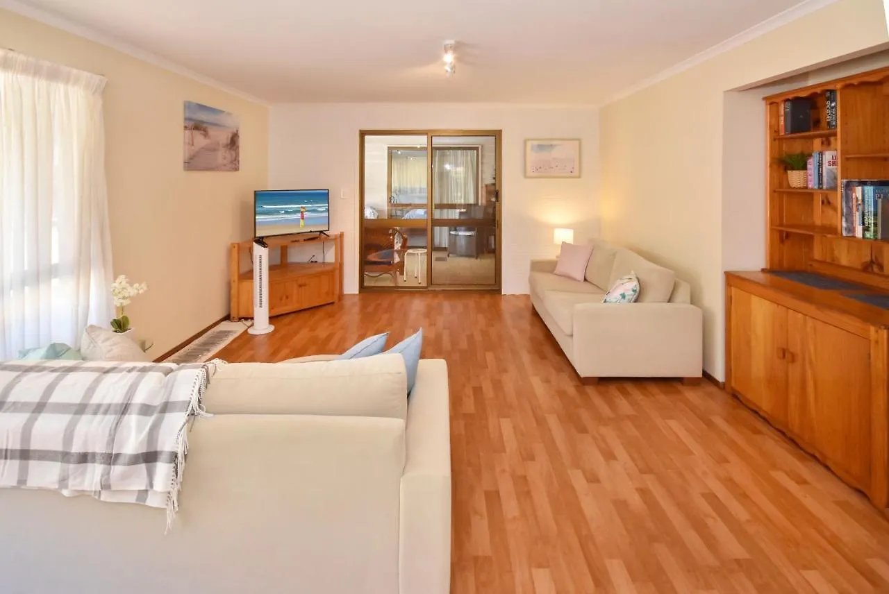 Beach House Getaway - Family & Pets Zb6 Buddina Austrália