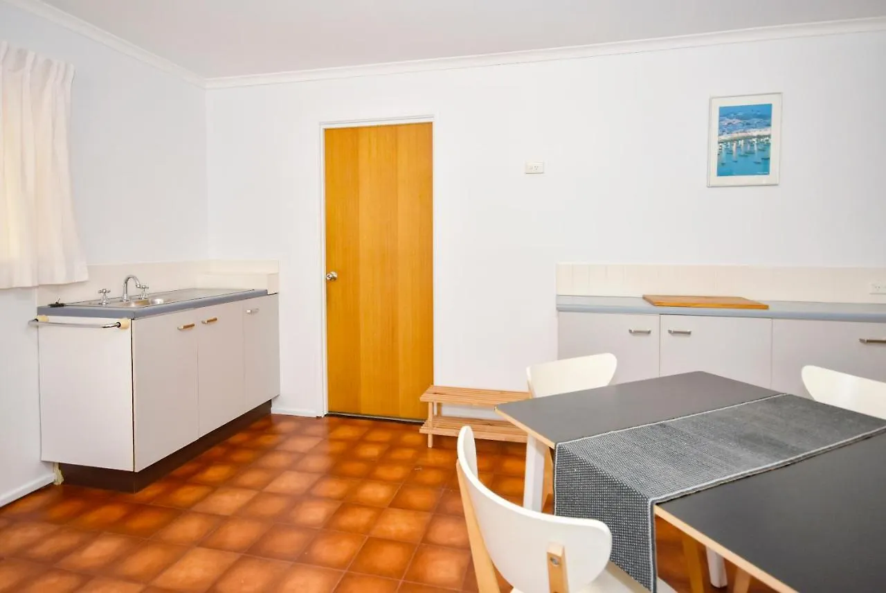 Beach House Getaway - Family & Pets Zb6 Buddina